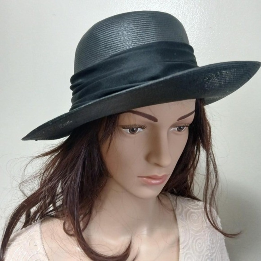 Vintage 50s 60s Black Bowler Derby Hat‎ Silk Accent Emme NY